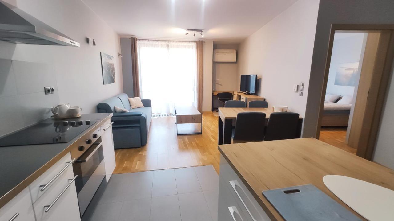 Szlak 50 By Homeprime Краков Экстерьер фото